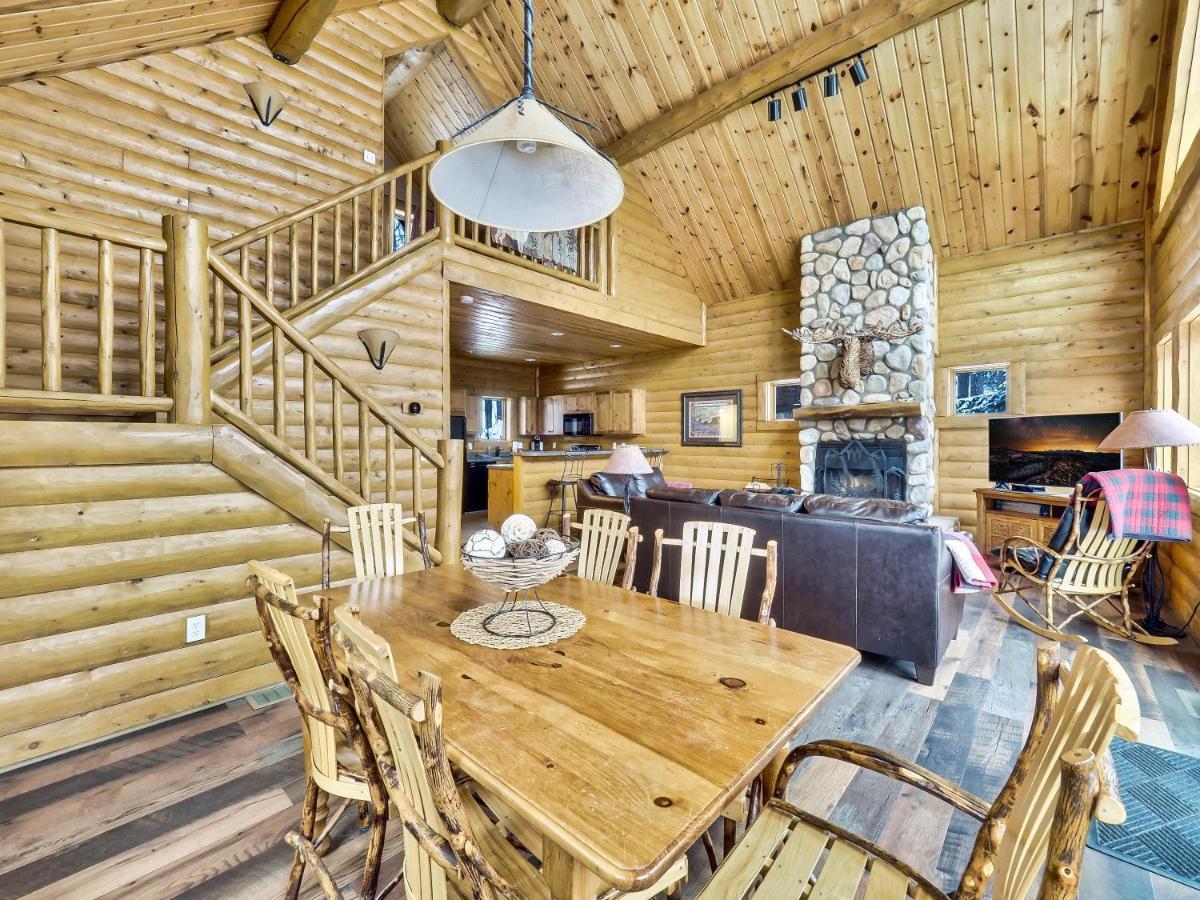 801 Mountain Cabin Boyne Falls Exterior photo