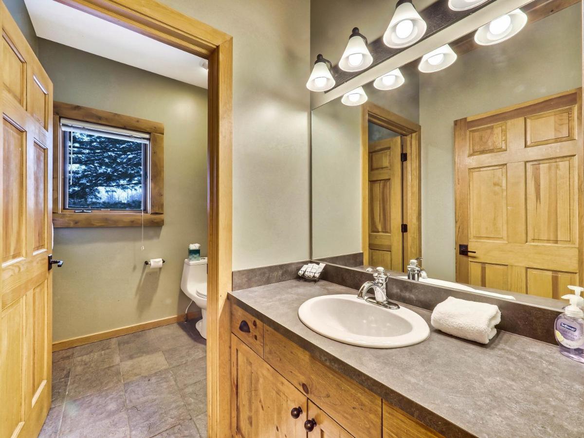 801 Mountain Cabin Boyne Falls Exterior photo